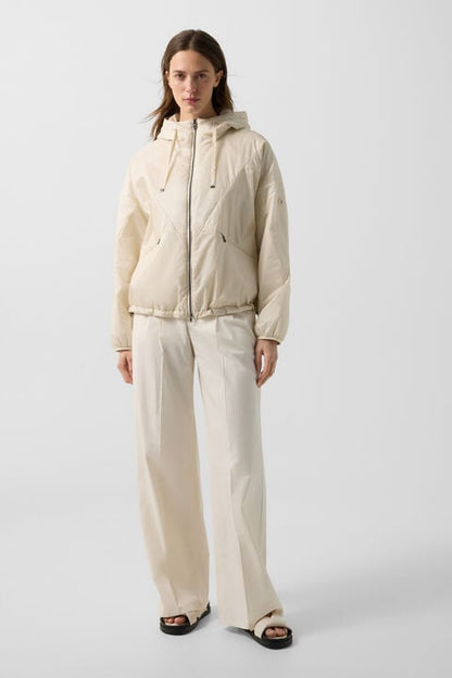 Beryll Lightweight Jacket In Cream