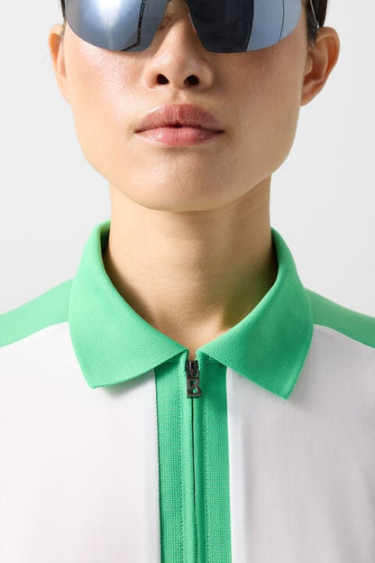 Arabell Functional Short-Sleeved Top In White/Green