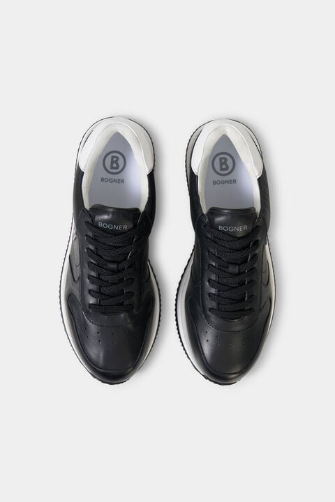 Reno Trainers In Black