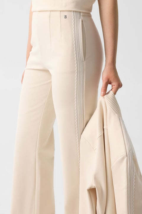 Lana Joggers In Cream